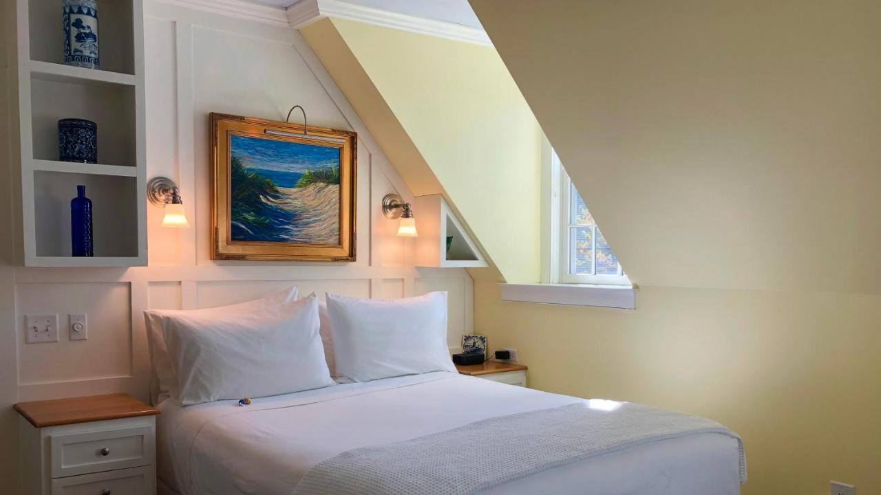 Admiral'S Landing (Adults Only) Bed & Breakfast Provincetown Bagian luar foto