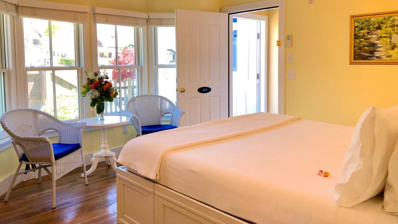Admiral'S Landing (Adults Only) Bed & Breakfast Provincetown Bagian luar foto