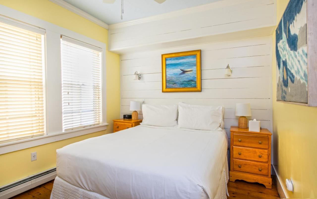 Admiral'S Landing (Adults Only) Bed & Breakfast Provincetown Bagian luar foto